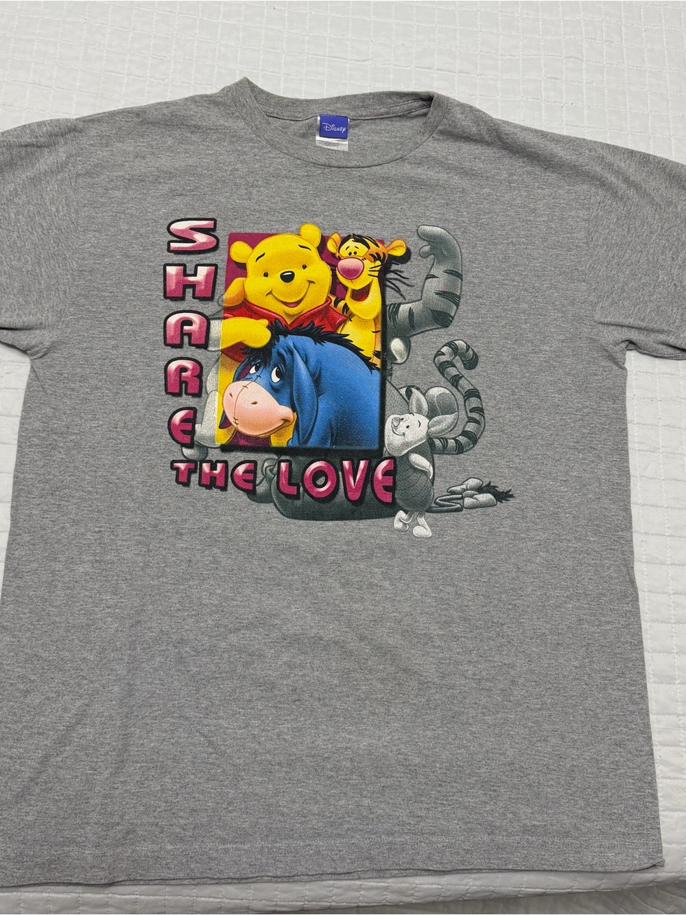Disney Winnie The Pooh Share The Love Tee Large